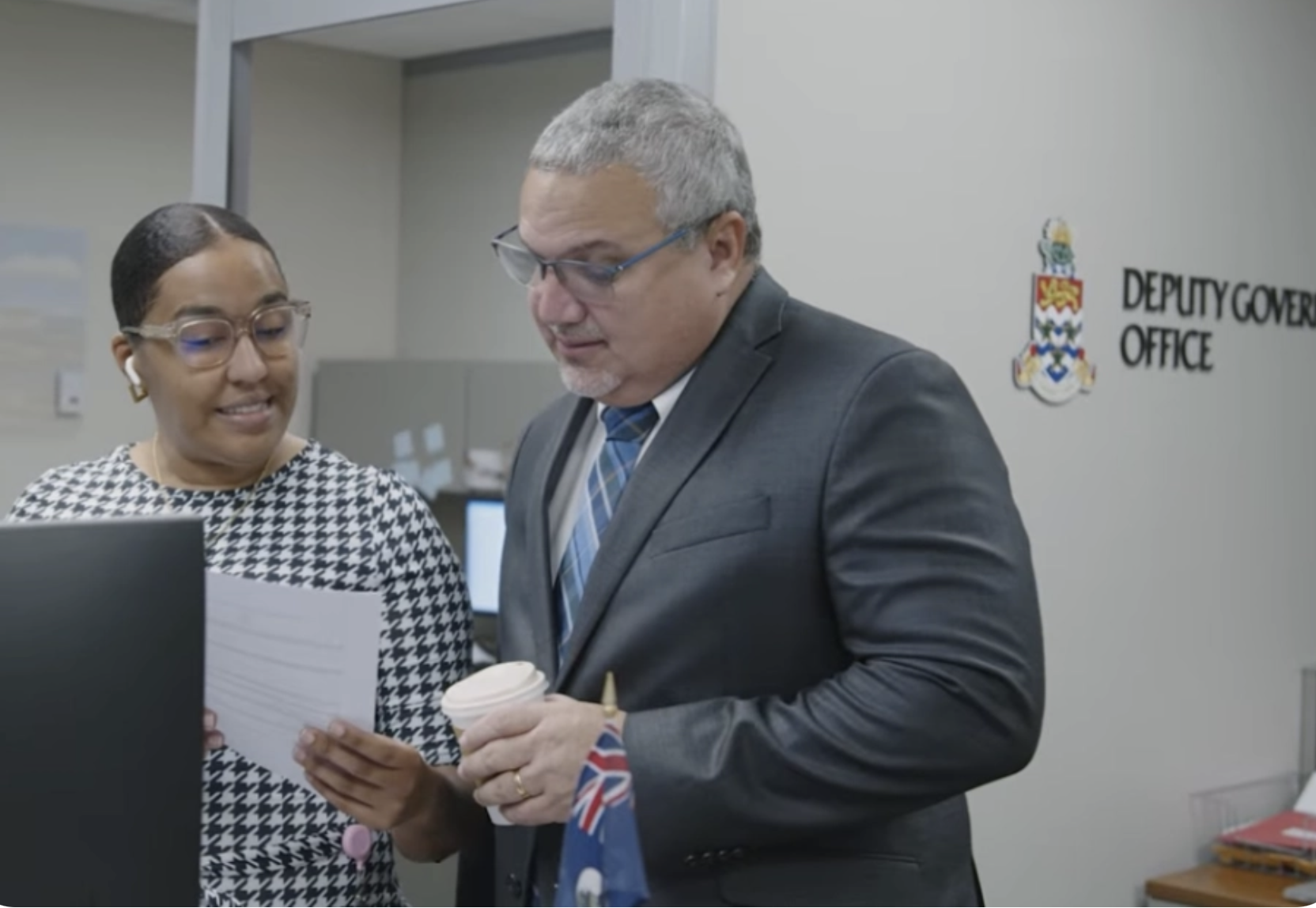 Cayman: Deputy Governor Shares Final Christmas Message with Civil Servants